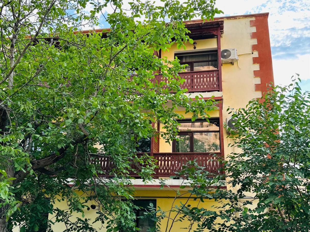 Old Armenia Hotel Erevan Exterior foto